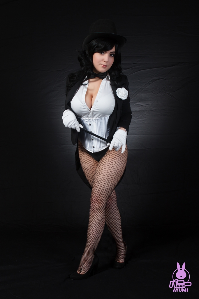 Bunny Ayumi – Zatanna photo 1-2