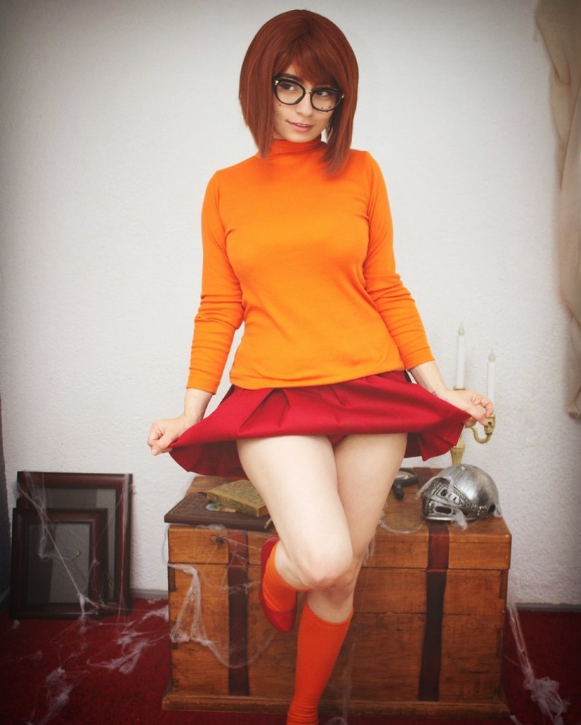 Hey Shika – Velma Dinkley photo 1-9