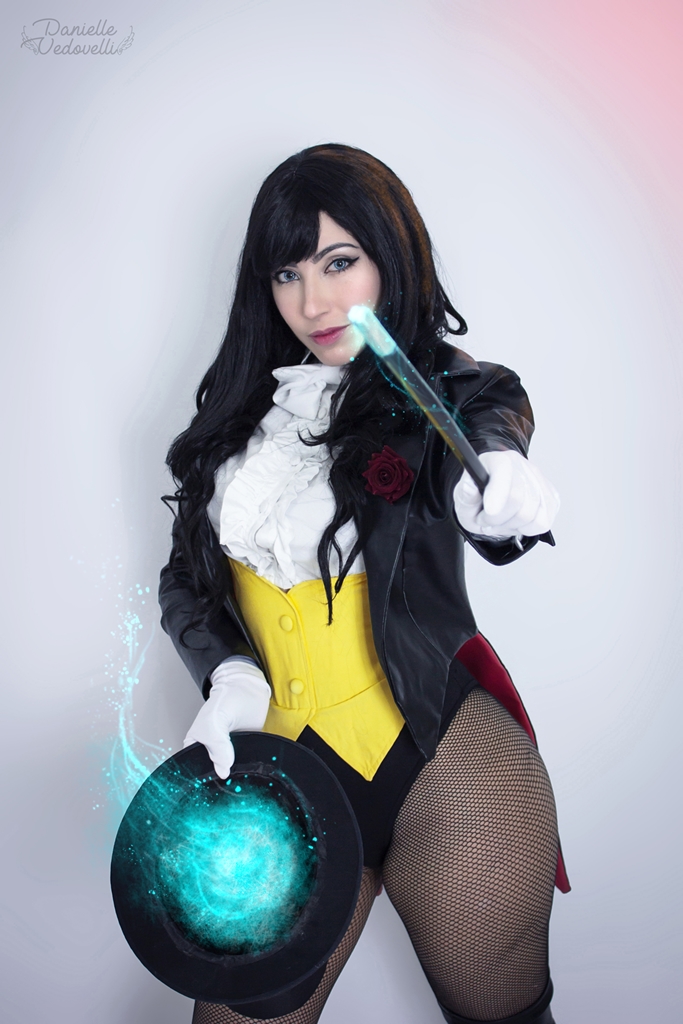 Danielle Vedovelli – Zatanna photo 1-7