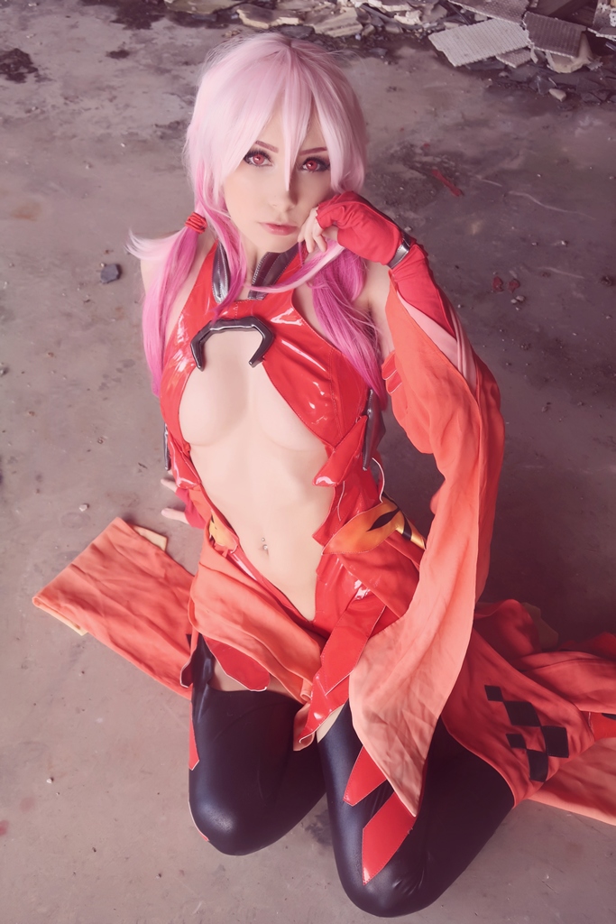 Beke Jacoba – Inori Yuzuriha photo 1-15