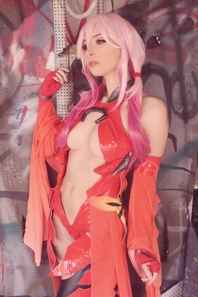 Beke Jacoba – Inori Yuzuriha photo 1-1