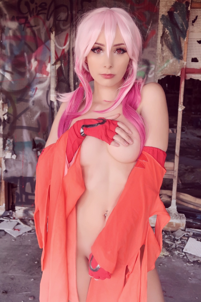 Beke Jacoba – Inori Yuzuriha photo 2-11