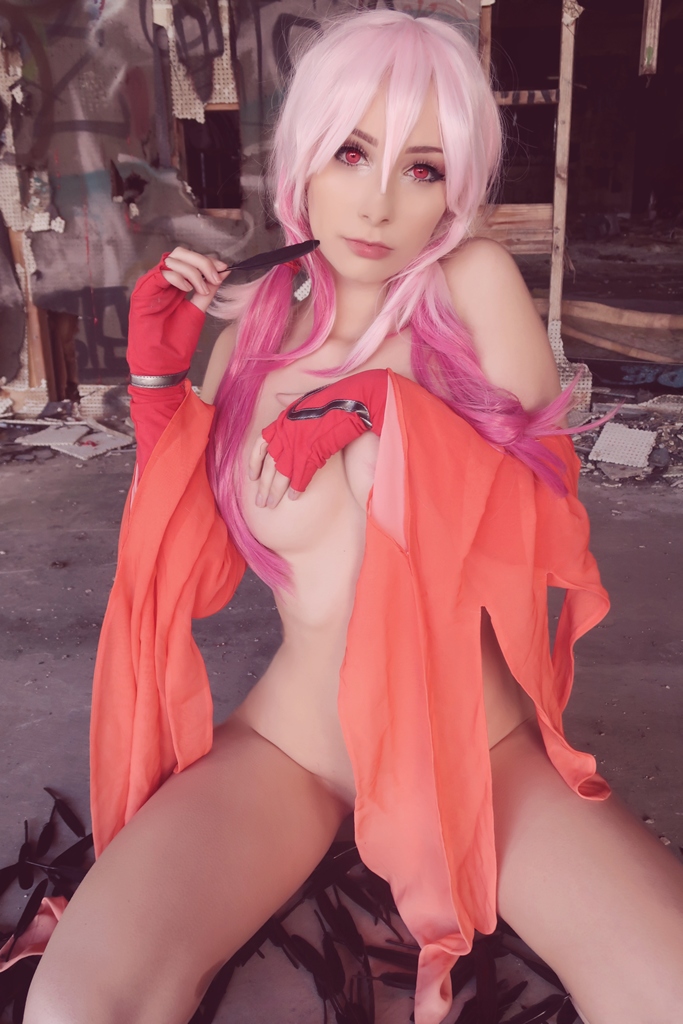 Beke Jacoba – Inori Yuzuriha photo 2-18