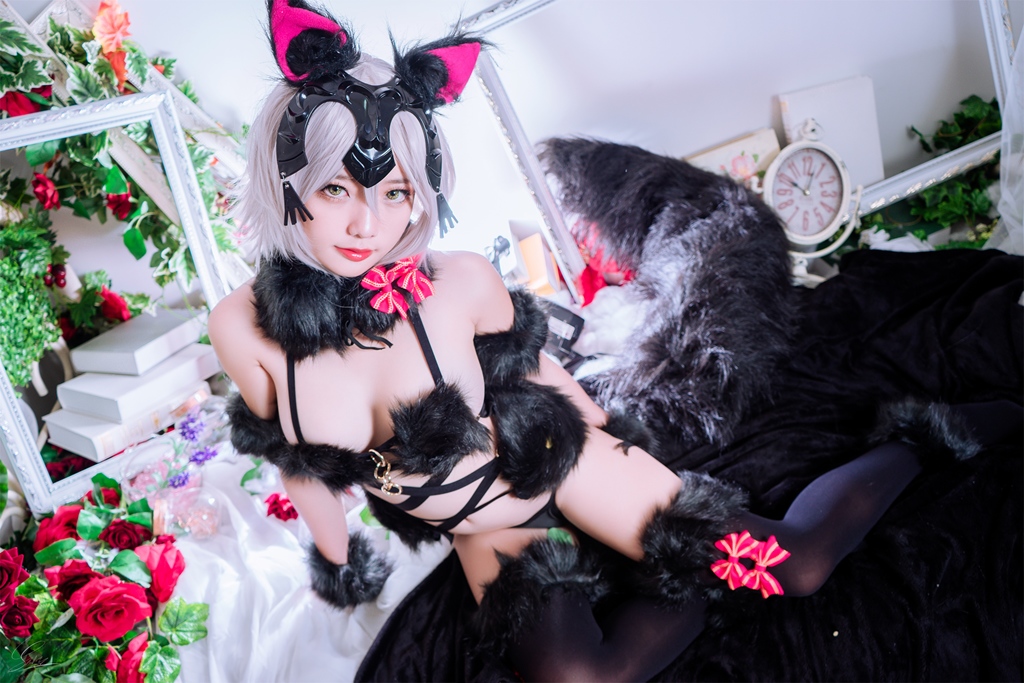 Messie Huang – Jeanne Alter Wolf photo 1-0