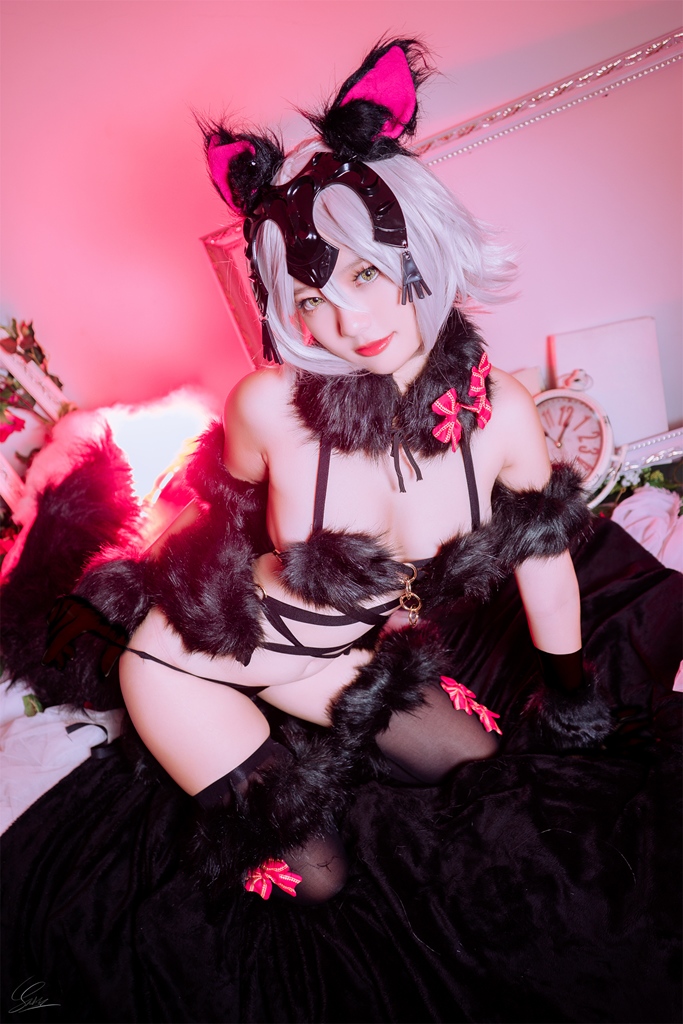 Messie Huang – Jeanne Alter Wolf photo 1-18