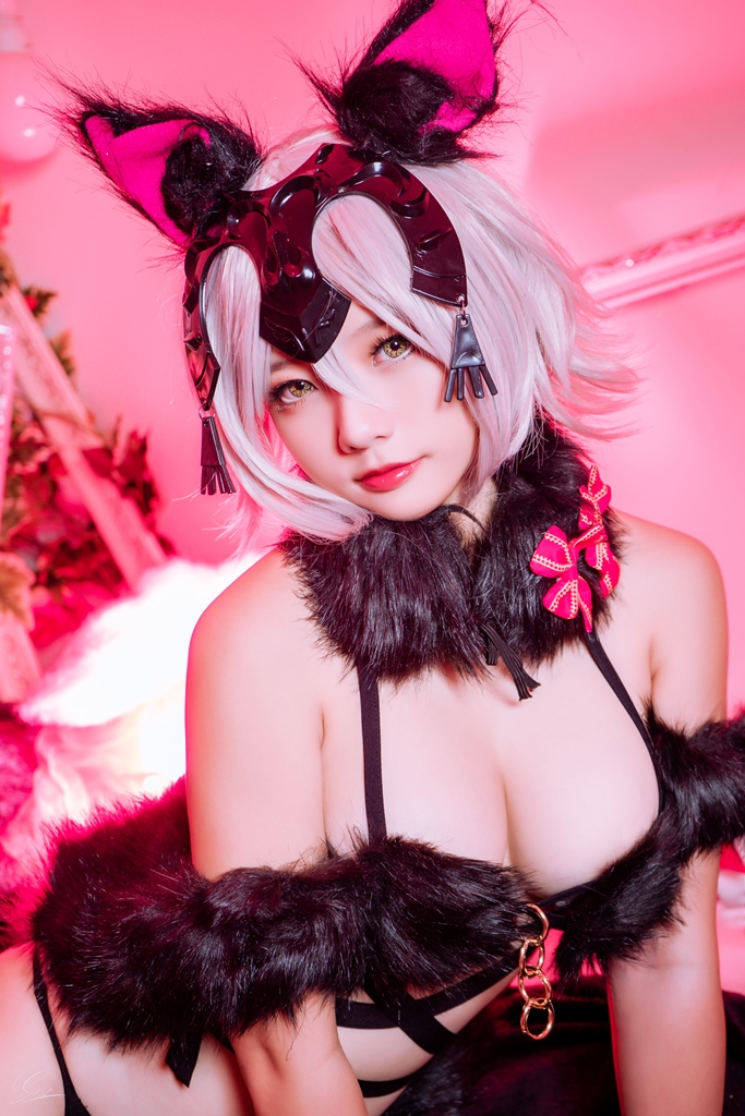 Messie Huang – Jeanne Alter Wolf photo 1-5