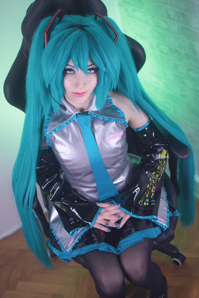 ShiroKitsune – Hatsune Miku photo 1-0