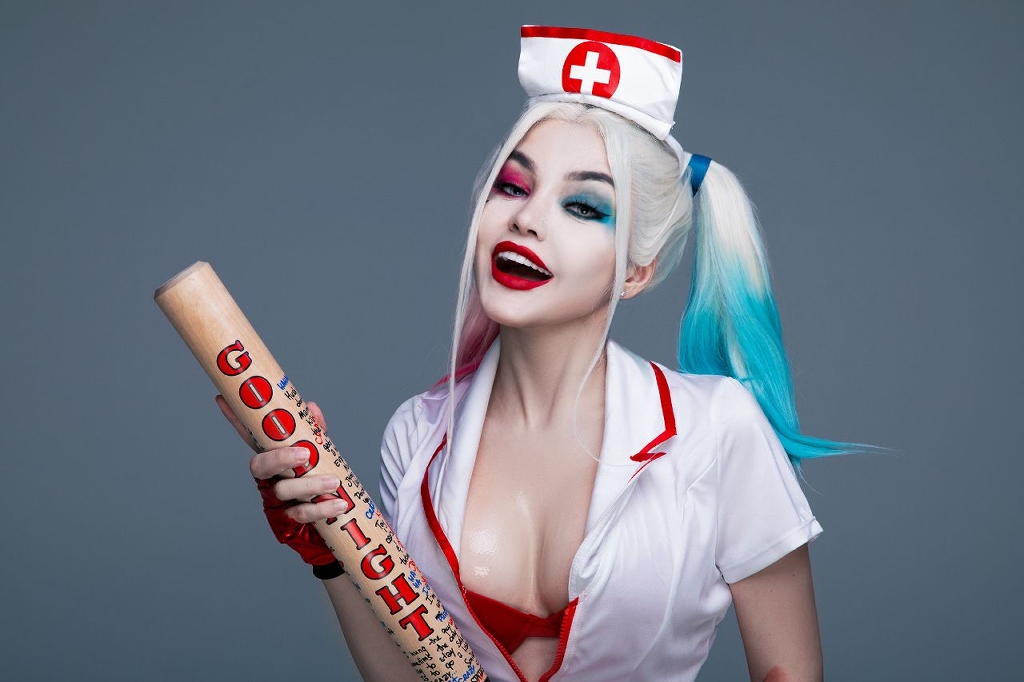 Kalinka Fox – Nurse Harley Quinn photo 1-10