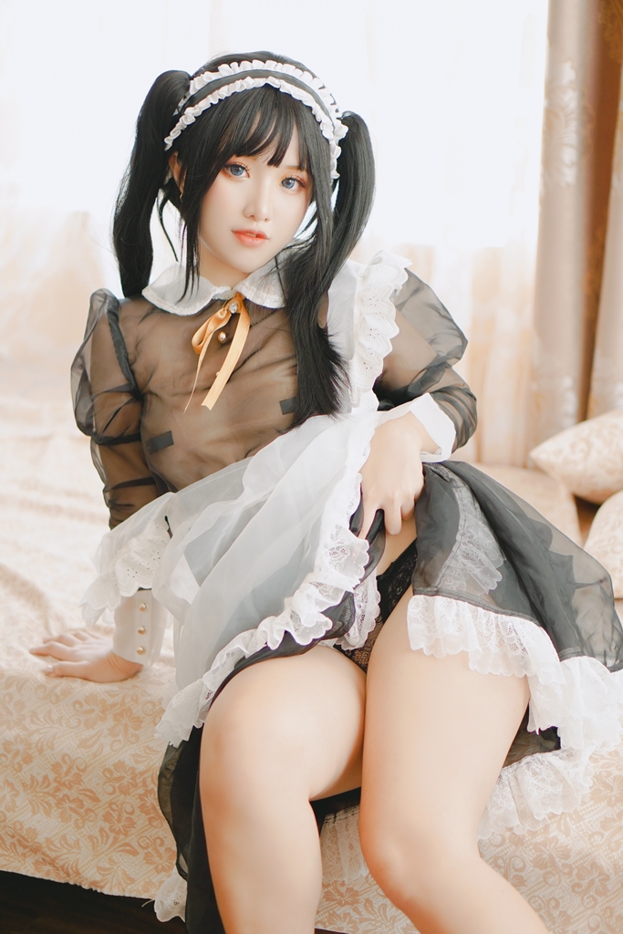 Chono Black – Transparent Maid photo 1-1