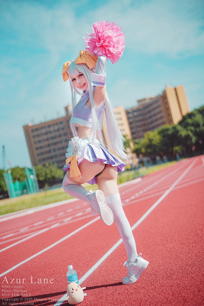 Okita Rinka – Cygnet Cheerleader photo 1-4