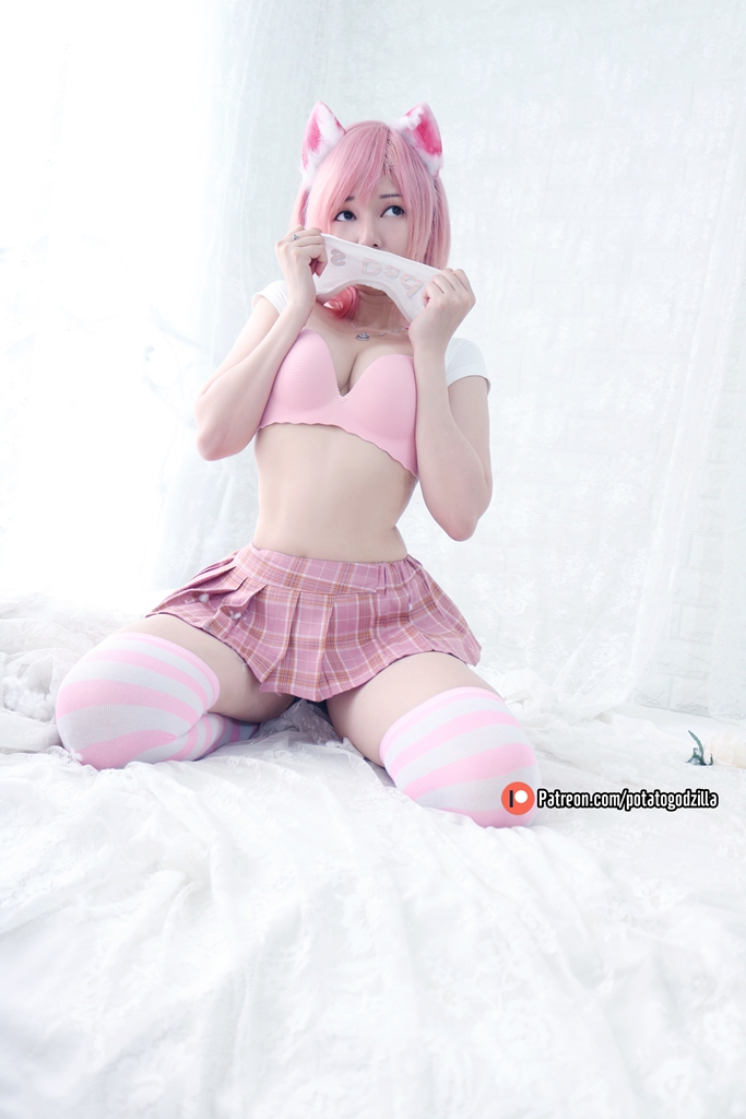 Potato Godzilla – Pink Casual photo 2-3