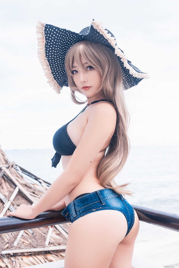 Messie Huang – Jean Bart Swimsuit photo 1-7
