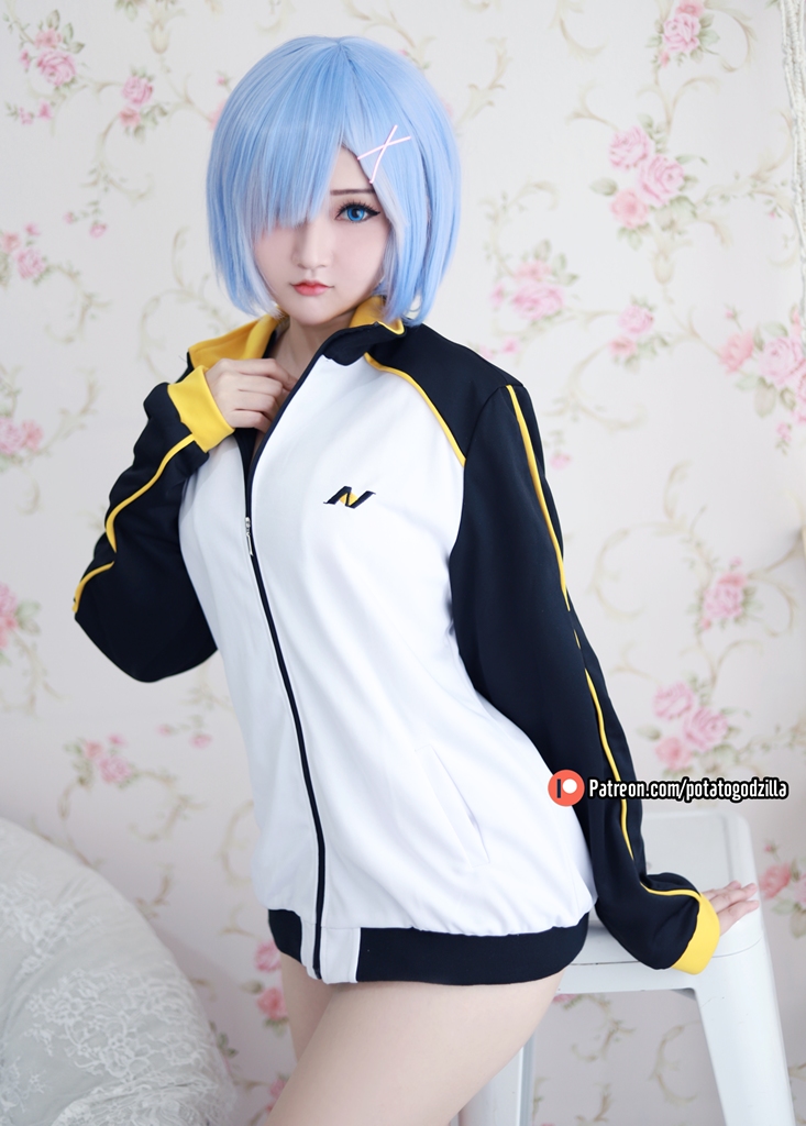 rem in subaru jacket figure