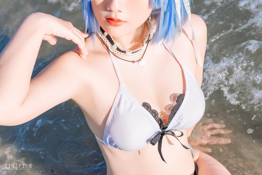 Messie Huang – Gascogne Swimsuit (Azur Lane) photo 1-15