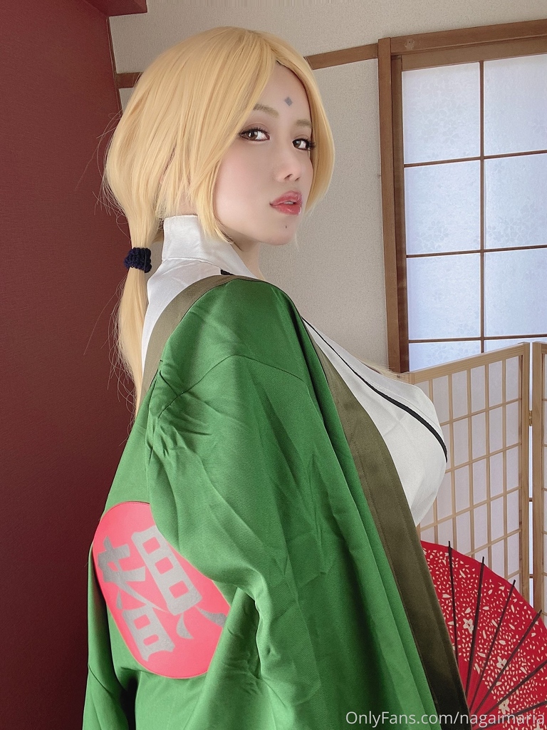 Cosplay tsunade pelada