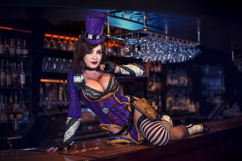 Jessica Nigri – Mad Moxxi photo 1-8