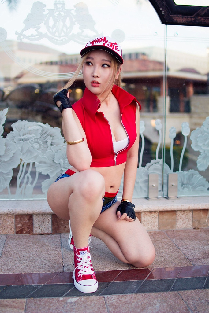 Rinnie Riot – Terry Bogard photo 1-12