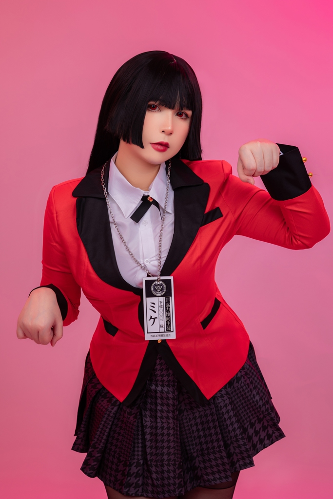 Uy Uy – Yumeko Jabami photo 1-3