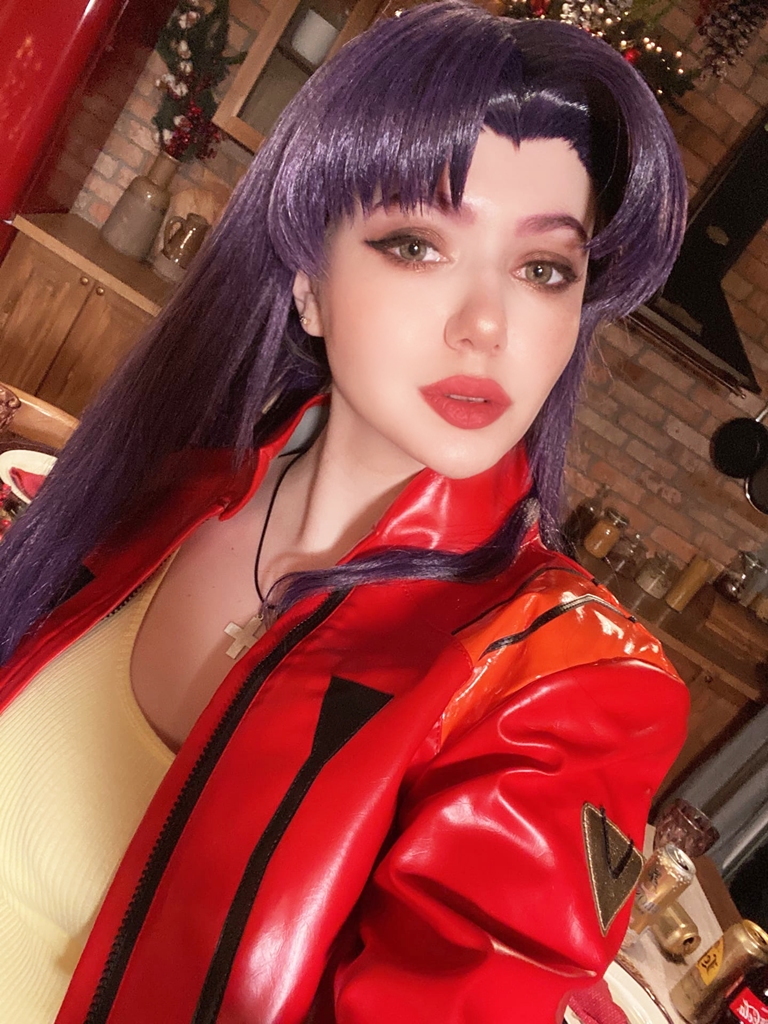 Alina Becker – Misato Katsuragi photo 2-15