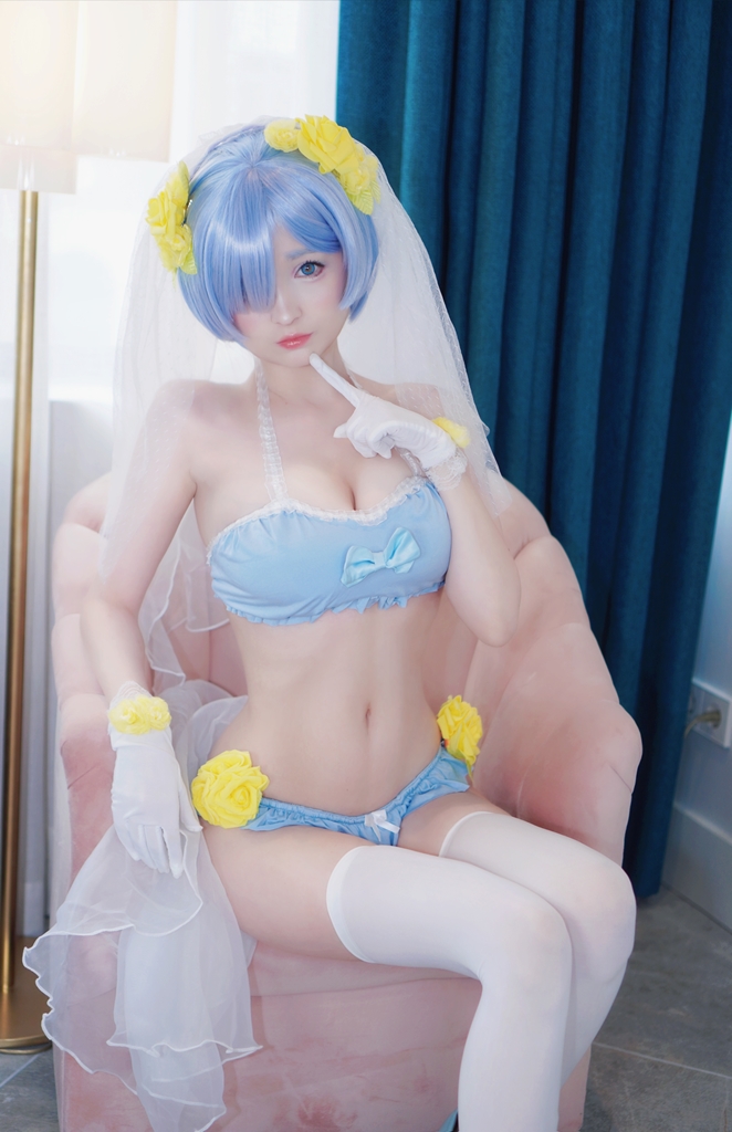 Hidori Rose – Rem Swimsuit Bride photo 1-0