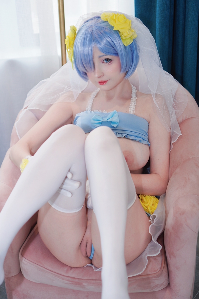 Hidori Rose – Rem Swimsuit Bride photo 2-2