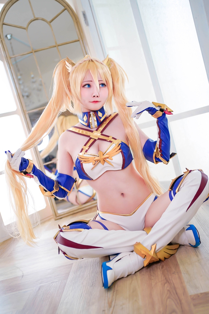 Arty Huang – Bradamante photo 1-5