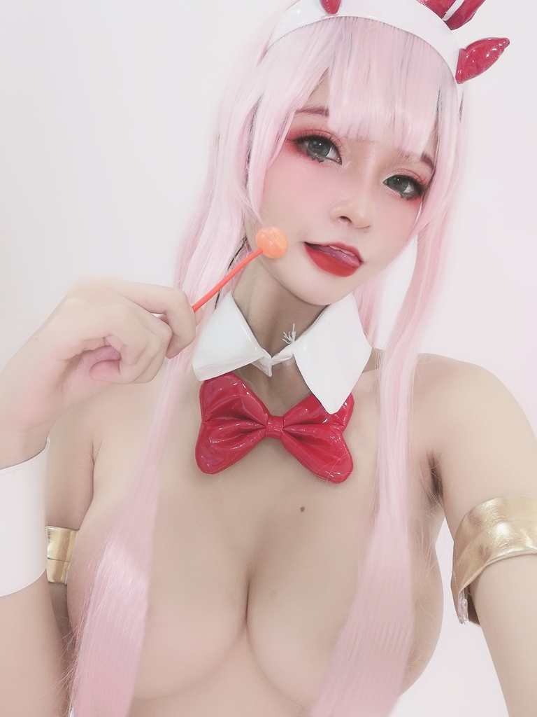 Azami – Zero Two Bunny photo 1-16