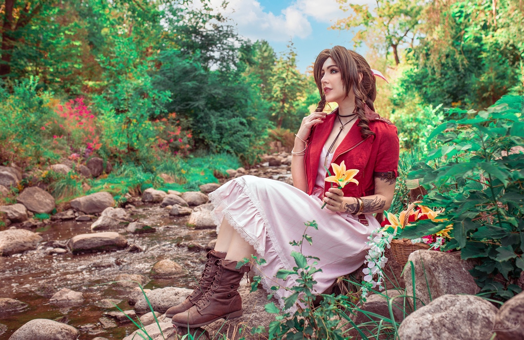 Luxlo Cosplay – Aerith photo 2-4