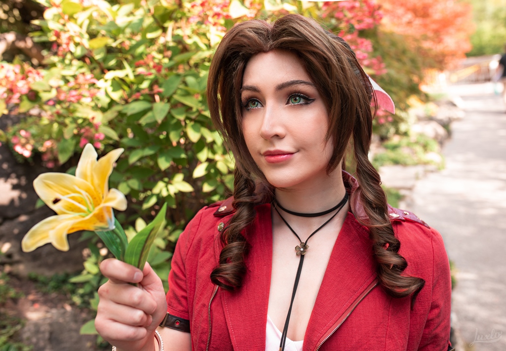 Luxlo Cosplay – Aerith photo 2-11