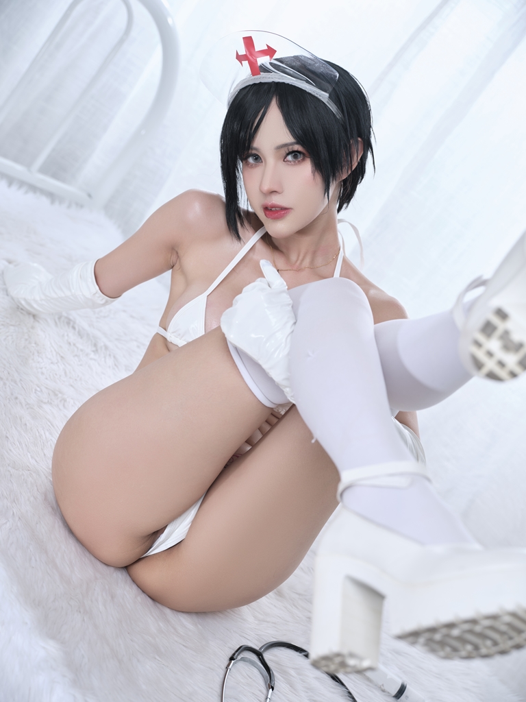 PingPing – Ada Wong Nurse  Sexy Cosplay