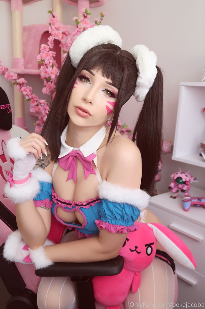 Beke Jacoba – D.Va Keyhole photo 1-10