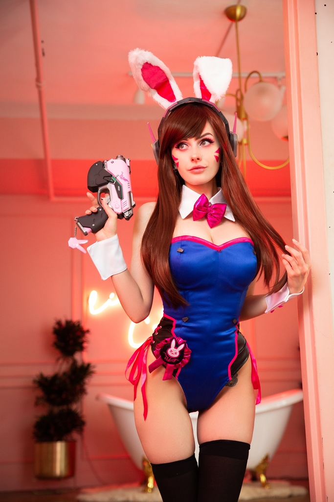 Rolyatis Taylor – D.Va Bunny Suit photo 1-2