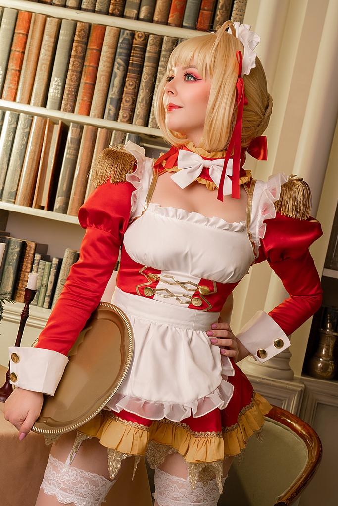 Helly von Valentine (Disharmonica) – Nero Maid photo 1-2