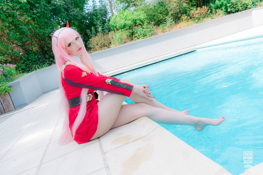 Yuzu Pyon – Zero Two photo 1-11