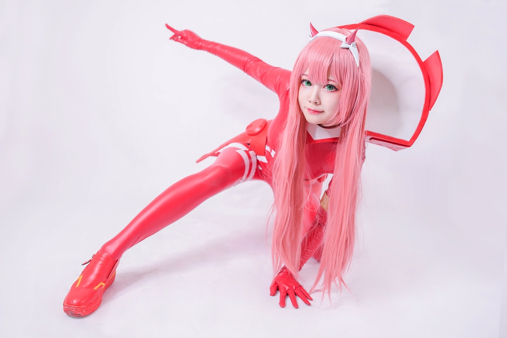 Arty Huang – Zero Two photo 1-14