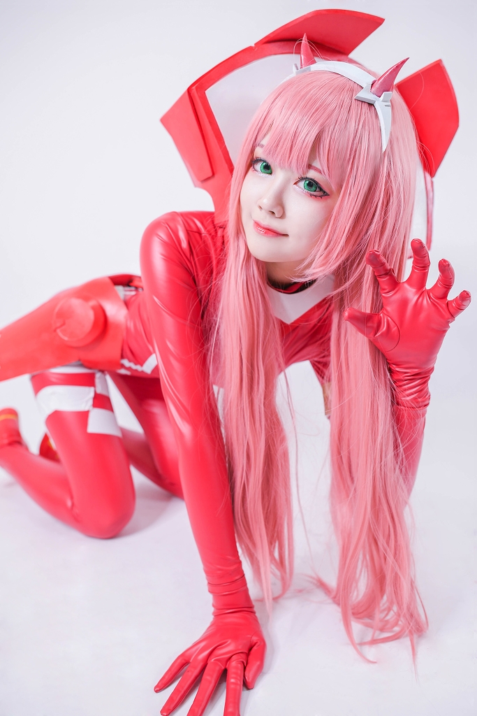 Arty Huang – Zero Two photo 1-15