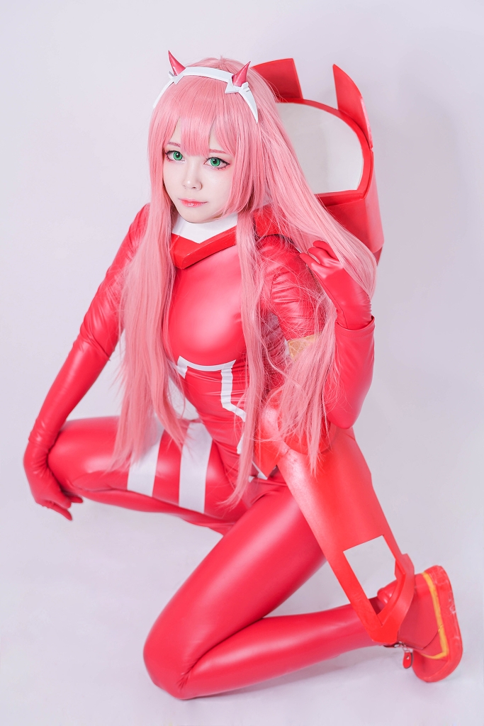 Arty Huang – Zero Two photo 1-16