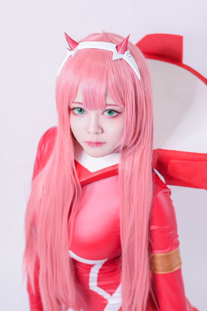 Arty Huang – Zero Two photo 1-17