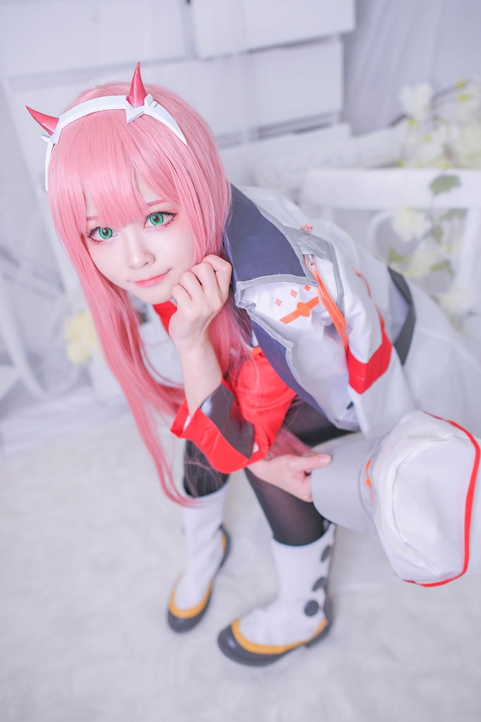 Arty Huang – Zero Two photo 1-1