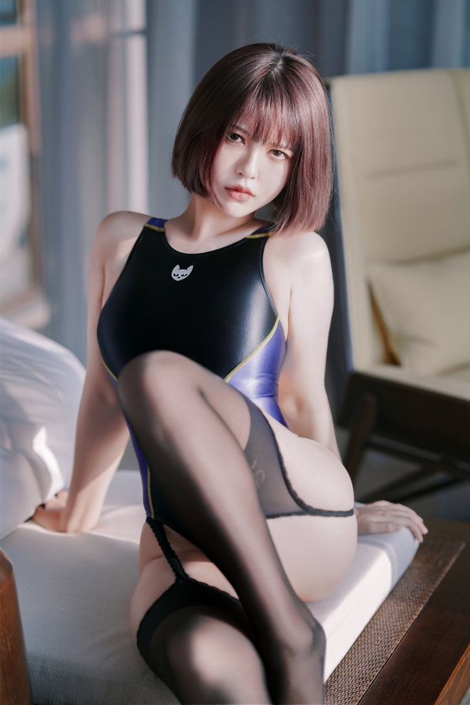 Banbanko 半半子 – Swimsuit photo 1-7