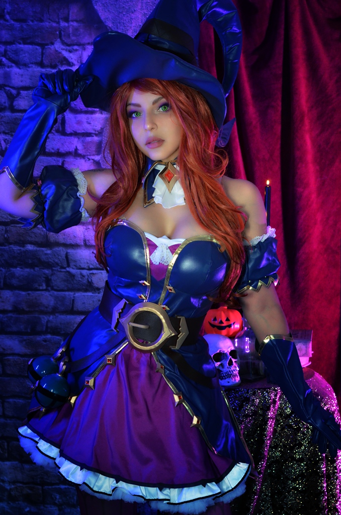 Shermie – Bewitching Miss Fortune photo 1-3