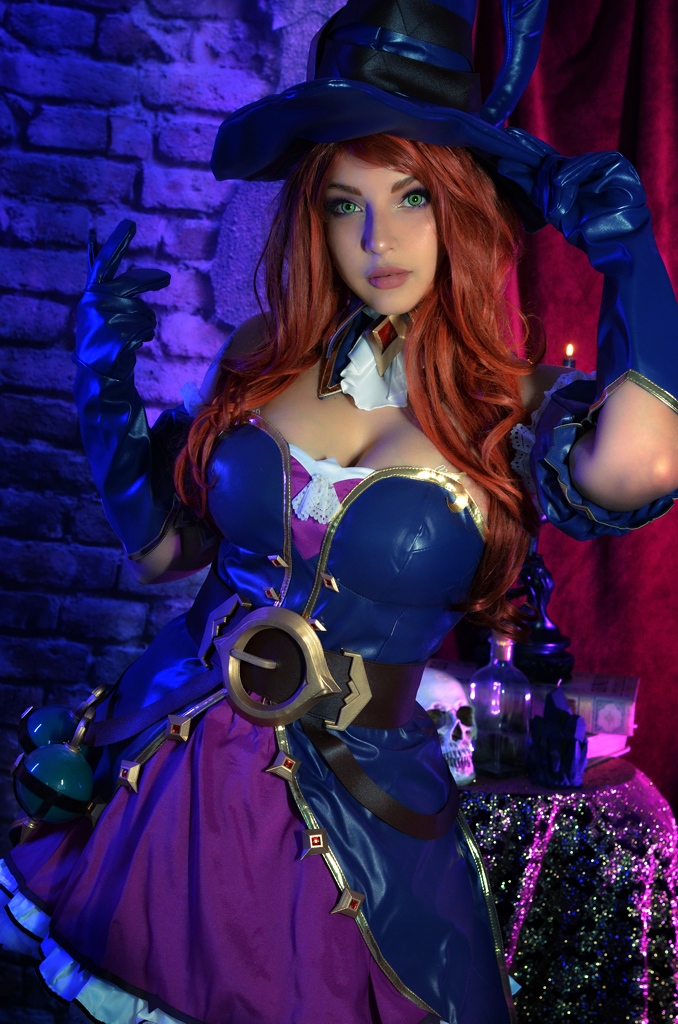 Shermie – Bewitching Miss Fortune photo 1-7