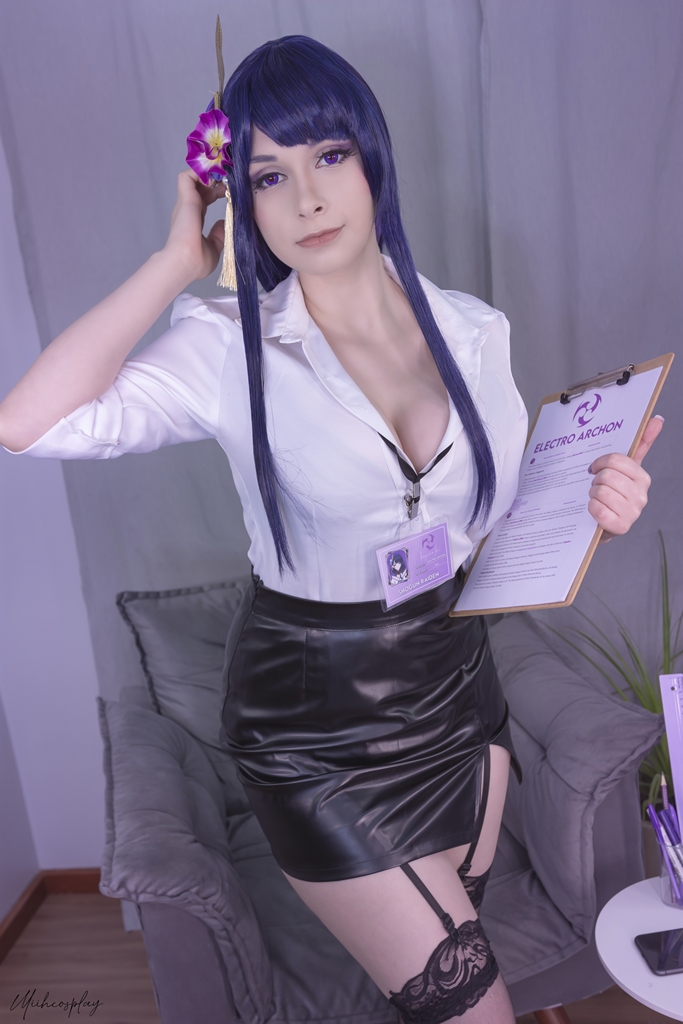 Miih Cosplay – Raiden Shogun Office Lady photo 2-5