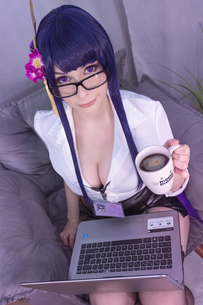 Miih Cosplay – Raiden Shogun Office Lady photo 1-6
