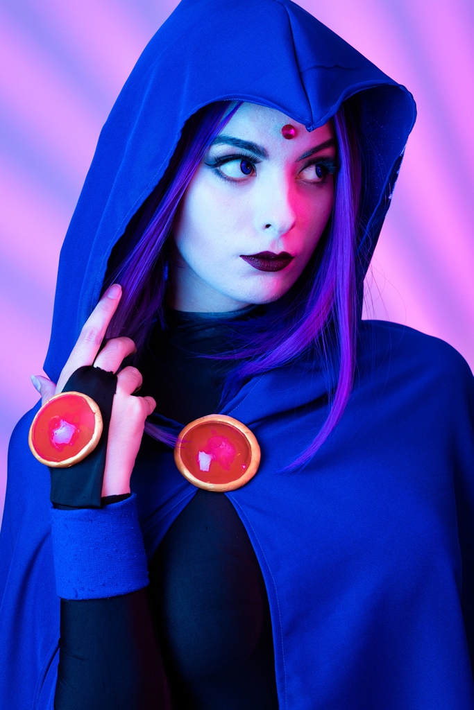 Valentina Kryp – Raven photo 1-4
