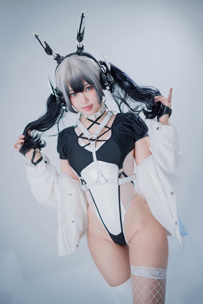Ely – Cyber Girl Blanche photo 1-0