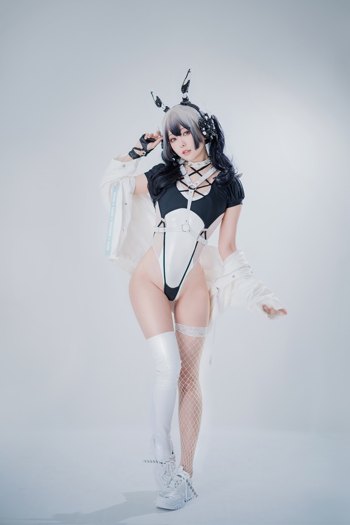 Ely – Cyber Girl Blanche photo 2-17