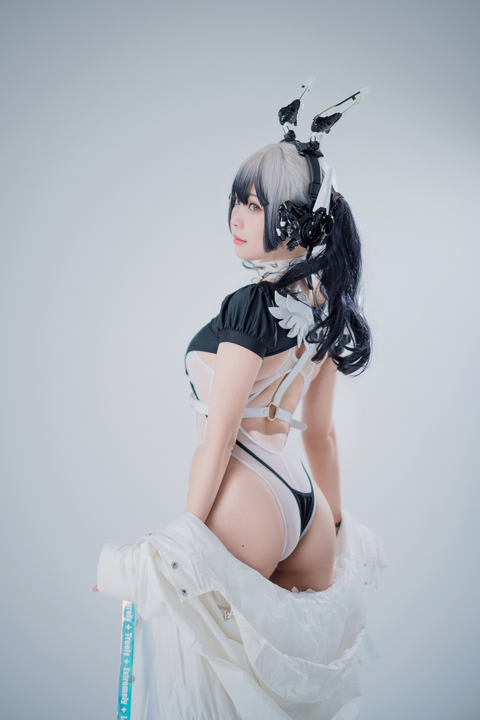Ely – Cyber Girl Blanche photo 2-18