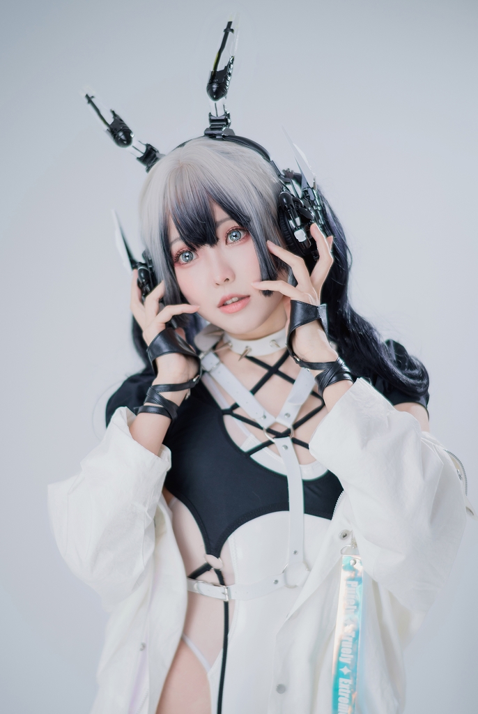 Ely – Cyber Girl Blanche photo 1-6