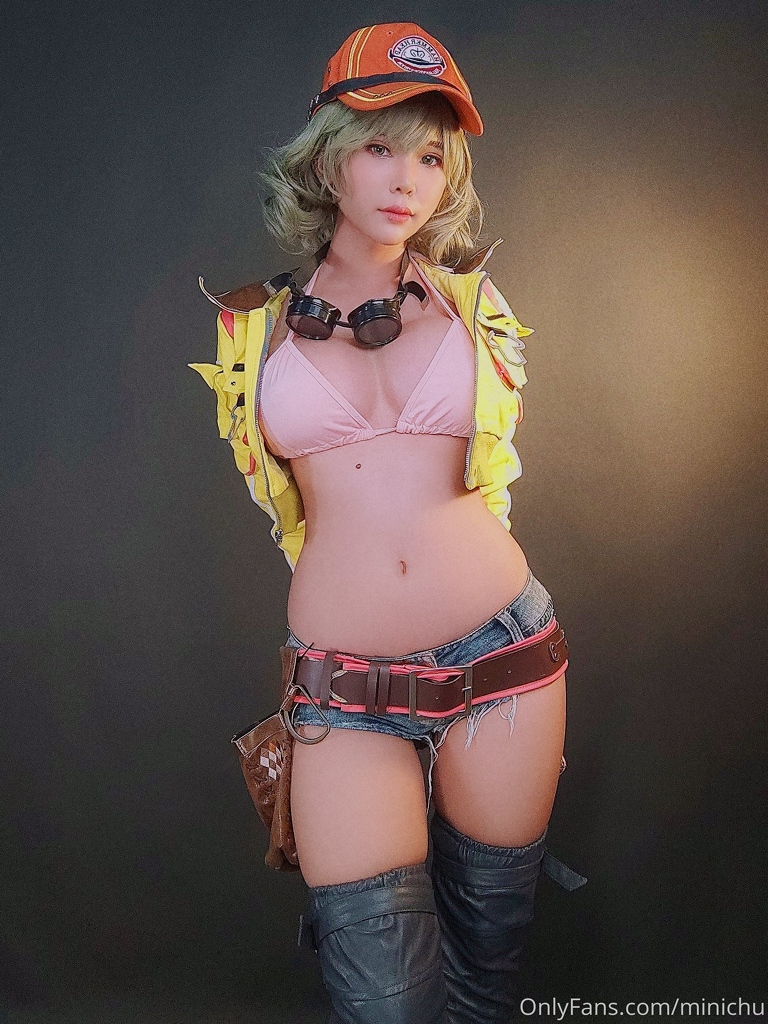 Minichu cosplay